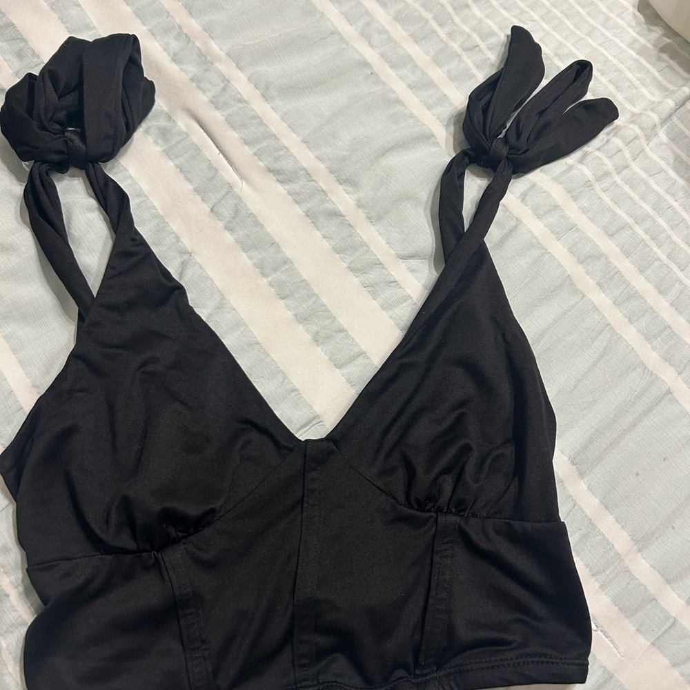 Adika Black Sleeveless Top